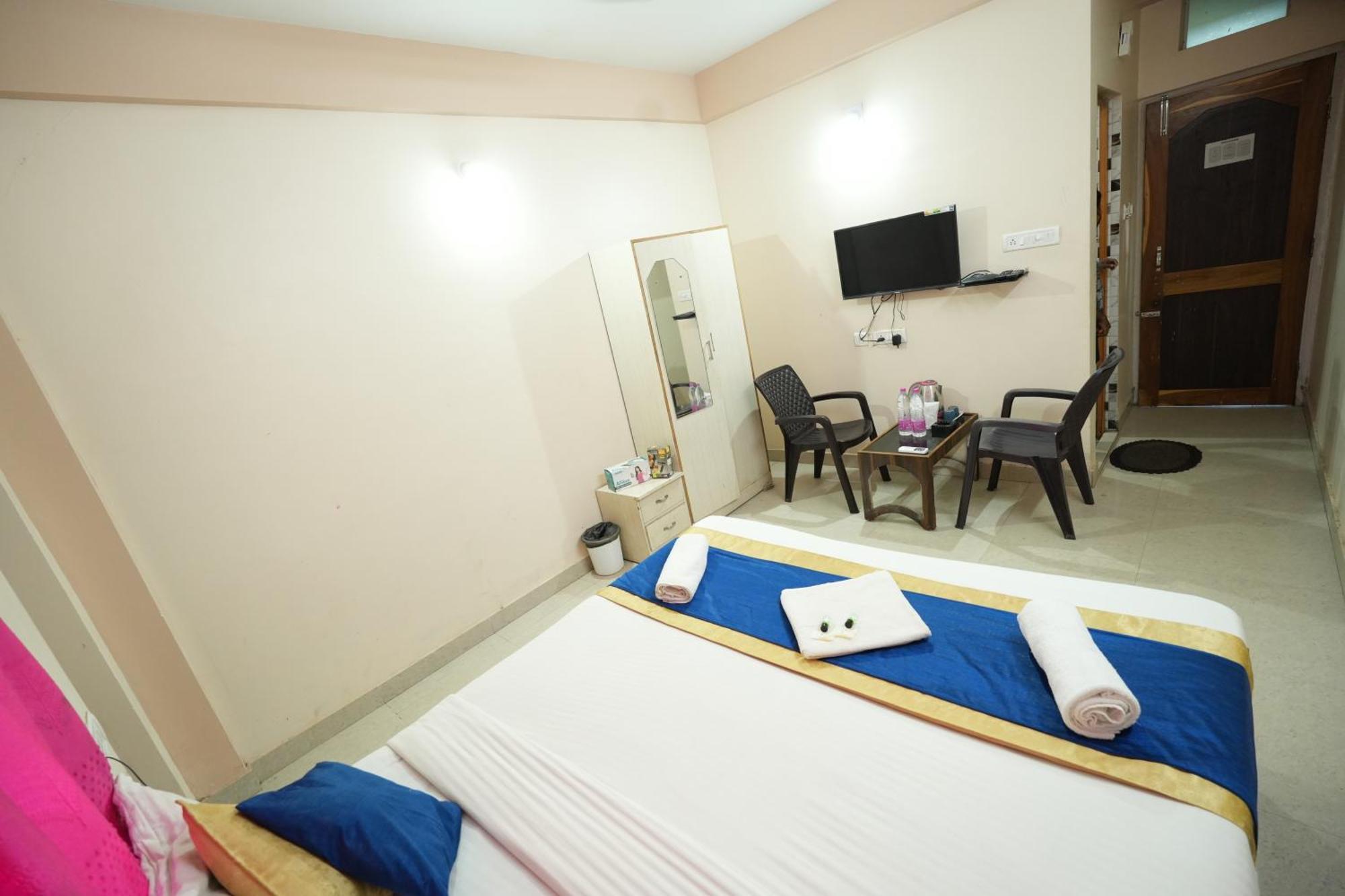 Hotel Bay Beach Inn Пурі Екстер'єр фото